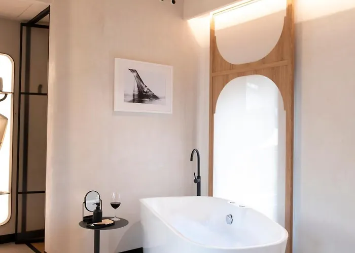 Sarela Natura 4*